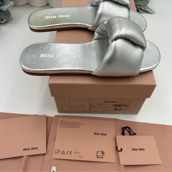 Women Miu Miu metallic slide sandal size 37 made in Italy, silver - Picture 3 of 10